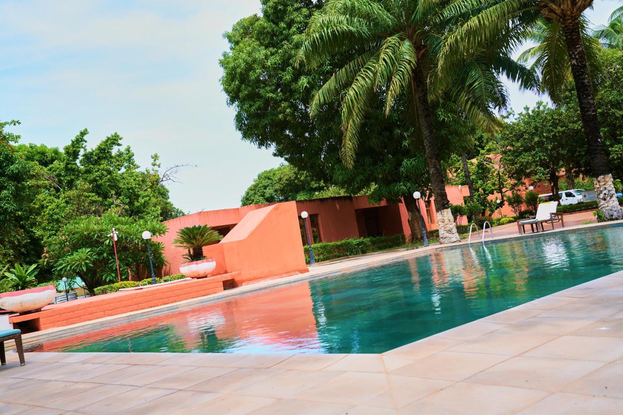Dunia Hotel Bissau Dış mekan fotoğraf